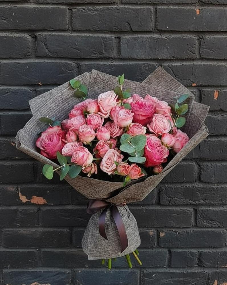 Букет розы в пальмах в Афипском Букет цветов из: Розы в Афипском