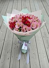 Букет цветов из:  Альстромерии в Афипском