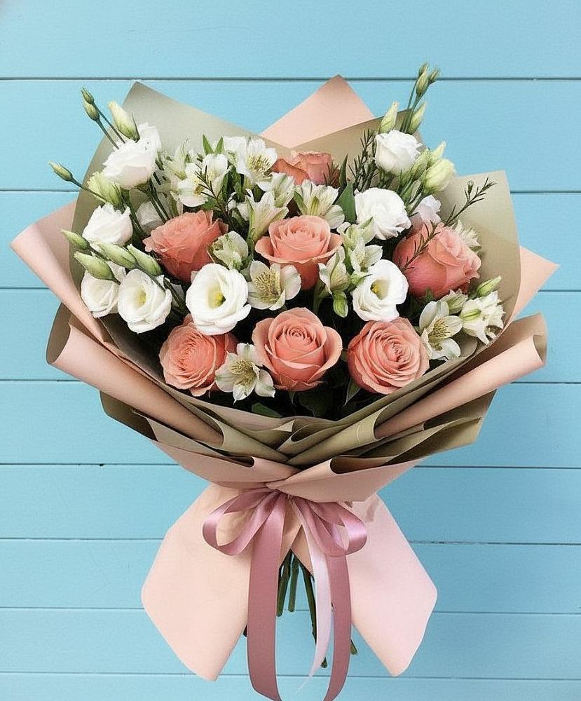 Букет олимп в Афипском Букет цветов из: Розы, Альстромерии и Лизиантусы в Афипском