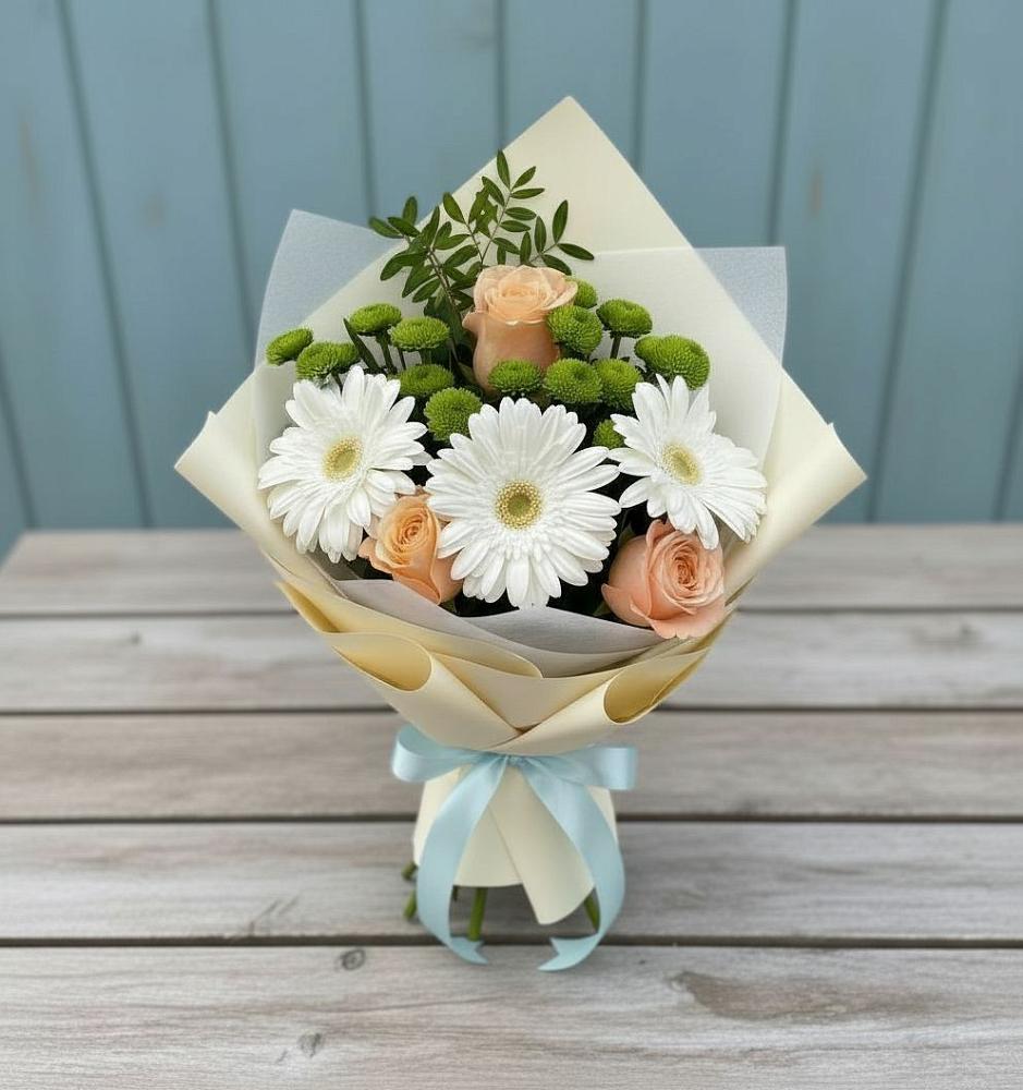 Букет герберы и розы в Афипском Букет цветов из: Герберы, Розы и Хризантемы в Афипском