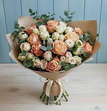 Букет цветов из:  Альстромерии и Розы в Афипском