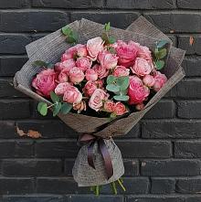 Букет розы в пальмах в Афипском Букет цветов из:  Розы в Афипском